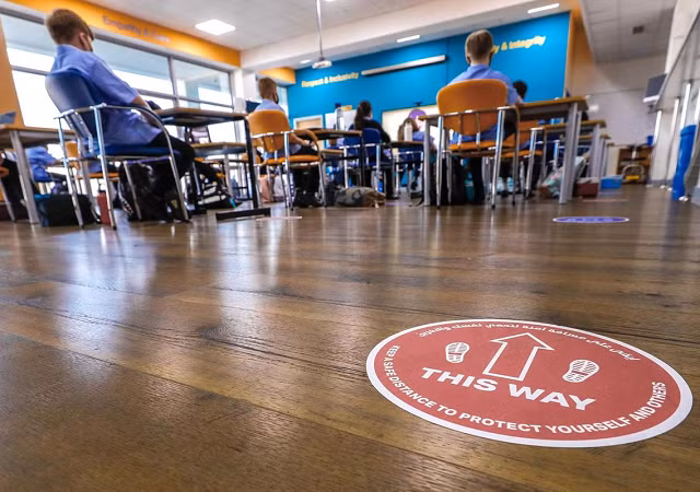 Học sinh Abu Dhabi hân hoan trở lại trường sau 8 tháng học trực tuyến ảnh 9