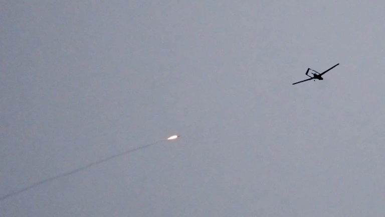 UAV Bayraktar TB2 bị bắn rơi.