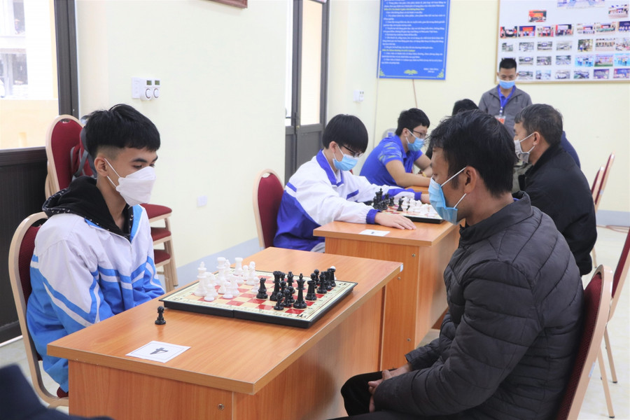 Điện Biên dừng tổ chức Đại hội TDTT ngành GD&ĐT để ứng phó dịch.
