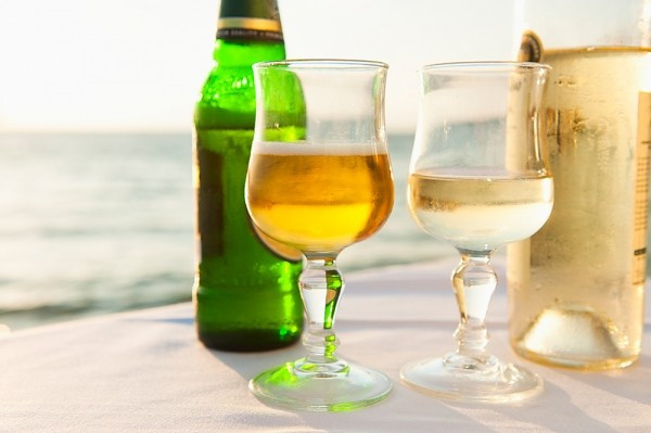 Làm việc liên tục ngoài trời nắng, coi chừng ung thư da - Ảnh 4 Làm việc liên tục ngoài trời nắng, coi chừng ung thư da - Ảnh 4