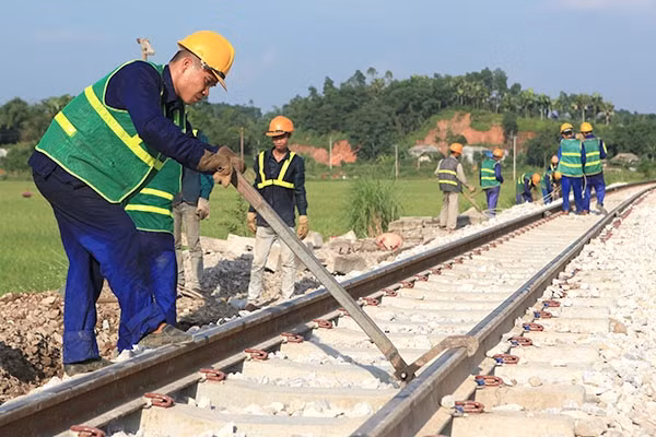 Làm việc liên tục ngoài trời nắng, coi chừng ung thư da