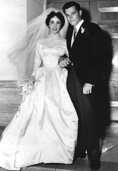 Huyền thoại điện ảnh Elizabeth Taylor và câu chuyện về 8 đời chồng của nàng - Ảnh 1 Huyen thoai dien anh Elizabeth Taylor va cau chuyen ve 8 doi chong cua nang - Anh 1