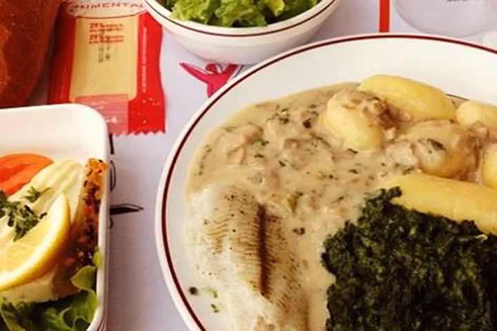 Trẻ em trên thế giới ăn gì vào bữa trưa tại trường học?