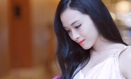 Hoa hau Truong Ho Phuong Nga la ai? - Anh 1