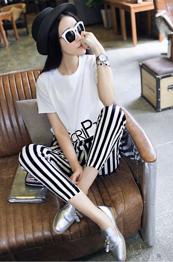 Diện mốt họa tiết kẻ sọc bắt kịp xu hướng thế giới ảnh 5 Diện mốt họa tiết kẻ sọc bắt kịp xu hướng thế giới ảnh 5