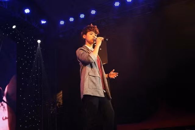 Sao Việt nhiệt tình hưởng ứng Giờ Trái đất 2016 ảnh 10