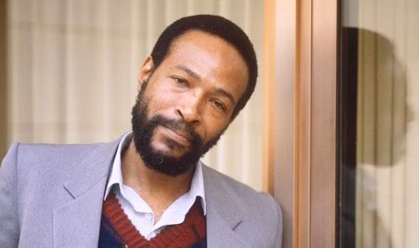 Marvin Gaye: Marvin Gaye có hai sản phẩm có doanh thu lớn nhất là What’s Going On (1971) và Let’s Get It On (1973), nhưng cả 2 cũng chỉ lọt top 6 và top 2 trên bảng xếp hạng Billboard 200. Năm 1982, ông phát hành một album khác không kém thành công là Midnight Love – sản phẩm lọt top 7 bảng xếp hạng album với hit Sexual Healing lọt top 3 Bllboard Hot 100.