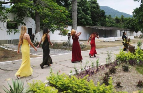 Siêu trộm đăng quang “Hoa khôi tội phạm” trong nhà tù Brazil ảnh 3 Siêu trộm đăng quang “Hoa khôi tội phạm” trong nhà tù Brazil - ảnh 2