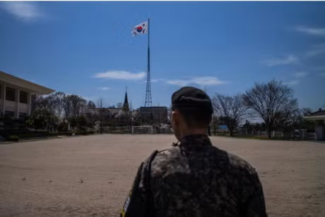 Ngoi lang duy nhat o vung phi quan su Han Quoc - Trieu Tien - Anh 3