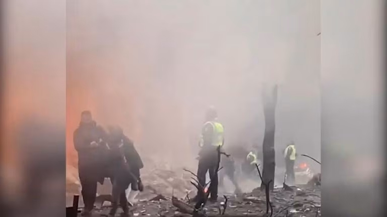 Sau một đợt không kích của Nga tại Ukraine.