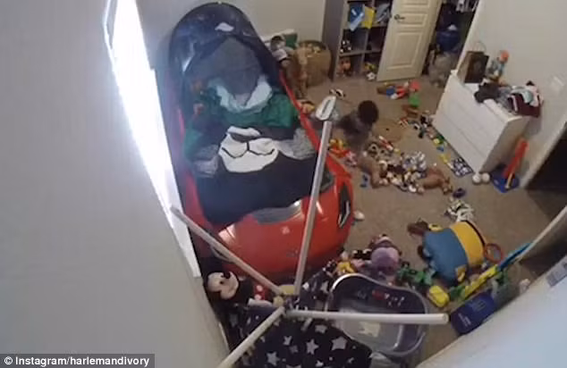 Video bé 3 tuổi dọn đồ chơi hút gần 90.000 lượt xem trong 24h