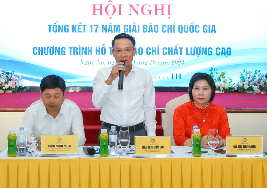 Ông Nguyễn Đức Lợi, Phó Chủ tịch Thường trực Hội Nhà báo Việt Nam đã có những chia sẻ về các giai đoạn phát triển của báo chí nước nhà. Ông Nguyễn Đức Lợi, Phó Chủ tịch Thường trực Hội Nhà báo Việt Nam đã có những chia sẻ về các giai đoạn phát triển của báo chí nước nhà.