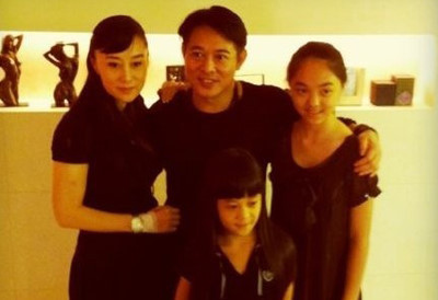 Hai cuộc hôn nhân đầy sóng gió với hai mỹ nhân của Lý Liên Kiệt - Ảnh 8 Hai cuoc hon nhan day song gio voi hai my nhan cua Ly Lien Kiet - Anh 8