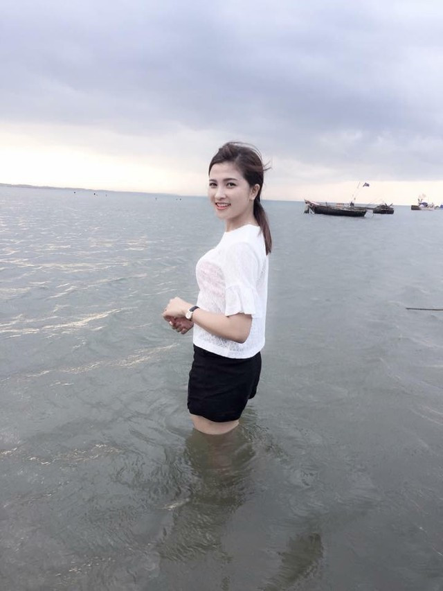 Xuất hiện “hot girl chăn bò” khiến dân mạng sôi sục ảnh 4 Xuất hiện “hot girl chăn bò” khiến dân mạng sôi sục ảnh 4