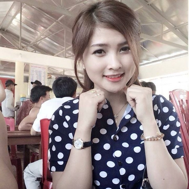 Xuất hiện “hot girl chăn bò” khiến dân mạng sôi sục ảnh 3 Xuất hiện “hot girl chăn bò” khiến dân mạng sôi sục ảnh 3