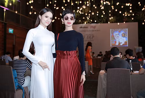 Hương Giang Idol mượn áo dài khoe vòng 1 căng tràn - 3