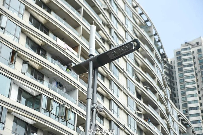 Trung Quốc lắp đèn đường phát sóng wifi ảnh 8