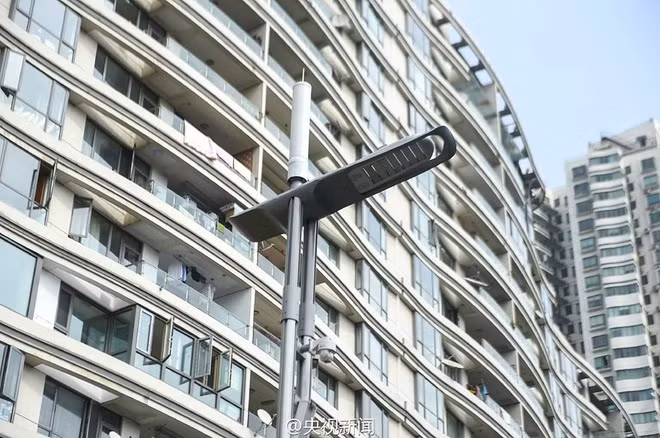 Trung Quốc lắp đèn đường phát sóng wifi ảnh 8
