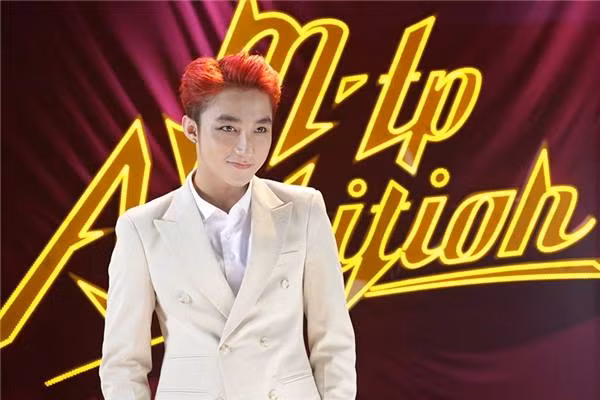 “Đứng hình” trước vẻ đẹp nam thần của Sơn Tùng M-TP ảnh 1