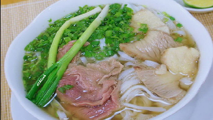 Phở bò là một món ăn ngon và bổ dưỡng. me