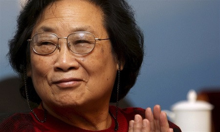 Bà Đồ U U được trao giải thưởng Nobel Y học 2015. Ảnh: Jin Liwang Bà Đồ U U được trao giải thưởng Nobel Y học 2015. Ảnh: Jin Liwang
