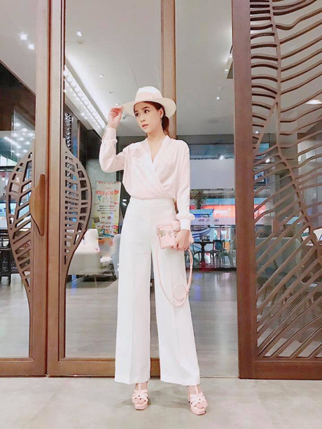 Thật kì lạ, sao Việt càng mặc kín đáo càng đẹp hút hồn! - Ảnh 8 That ki la, sao Viet cang mac kin dao cang dep hut hon! - Anh 8