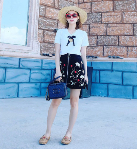 Thật kì lạ, sao Việt càng mặc kín đáo càng đẹp hút hồn! - Ảnh 7 That ki la, sao Viet cang mac kin dao cang dep hut hon! - Anh 7