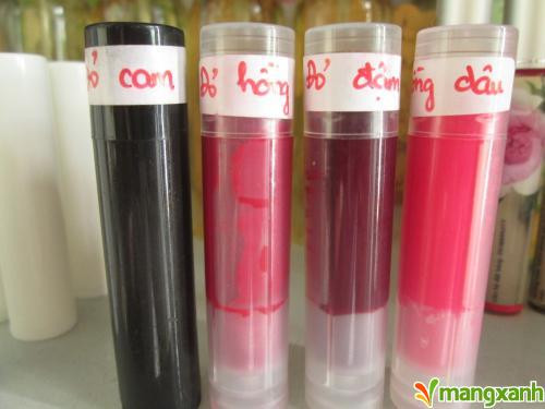 Hiểm họa từ son handmade giá rẻ, mỹ phẩm tự chế - Ảnh 2