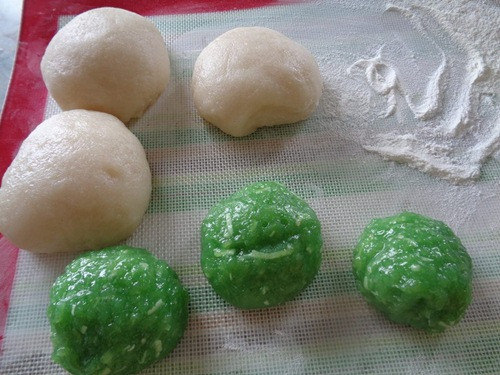 Bánh Trung thu dẻo nhân cốm đầy hấp dẫn - 6