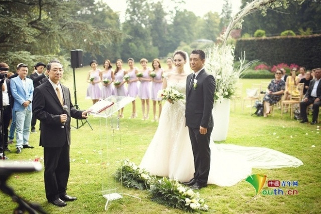 Đám cưới lung linh tại châu Âu của mỹ nhân “Tạm biệt Vancouver“ ảnh 1 Đám cưới lung linh tại châu Âu của mỹ nhân “Tạm biệt Vancouver“ ảnh 1