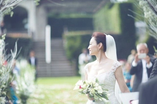 Đám cưới lung linh tại châu Âu của mỹ nhân Đám cưới lung linh tại châu Âu của mỹ nhân