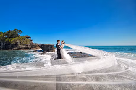 Chu re 9x dap ong heo dua co dau di chup anh cuoi tai Bali - Anh 12