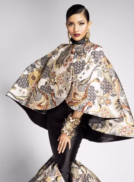 Truong Thi May dep noi bat khi do sac cung Hoa hau Trai dat 2015 Angelia Ong - Anh 7