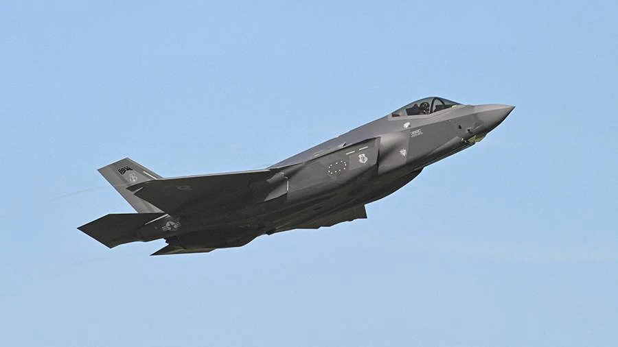 Tiêm kích F-35.