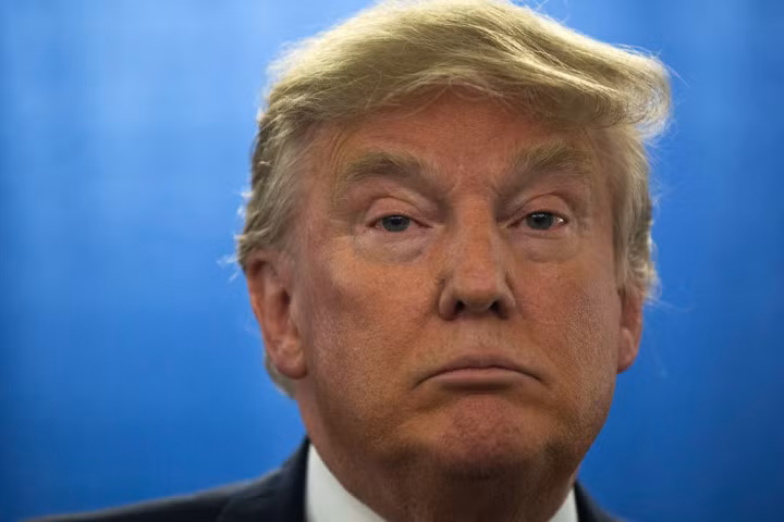 Trúng cử tổng thống, Donald Trump vẫn bực bội vì thua bà Clinton 1 triệu phiếu phổ thông
