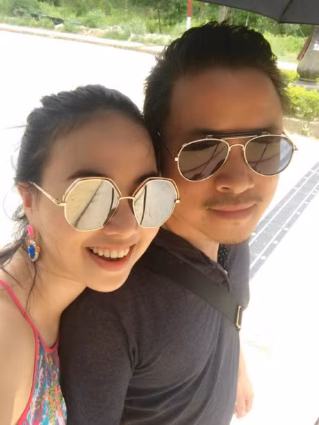 Tran Thanh - Hari Won tinh tu an toi cung nhau, Ha Vi xinh dep du lam mat doi hon - Anh 9