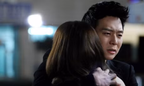 Vo di lam ve khong vao nha, chong hoi vi sao, vo tra loi 1 cau khien anh roi nuoc mat - Anh 1