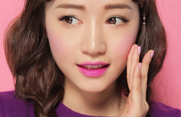 Son dưỡng môi có thể làm tốt cả chức năng của một má hồng dạng kem chuyên nghiệp son dưỡng môi