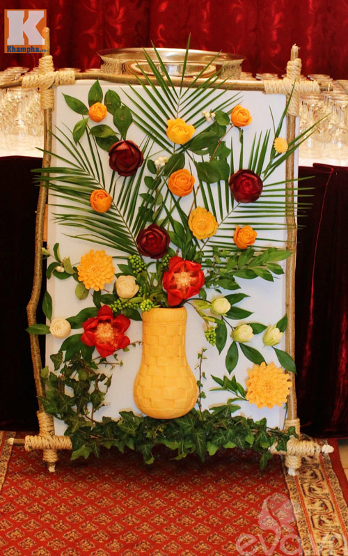 Tỉa hoa hồng từ các loại củ quả siêu đẹp ảnh 13 tia hoa hong tu cac loai cu qua sieu dep - 13