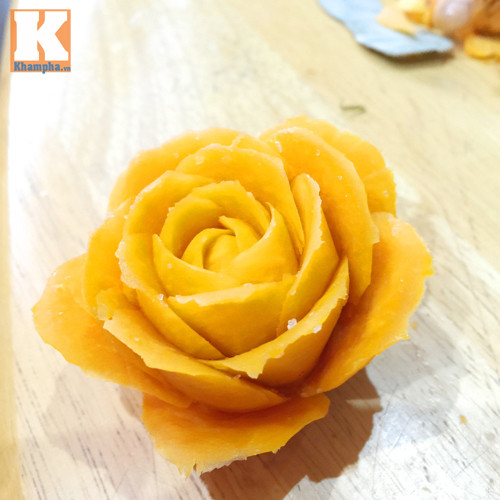 Tỉa hoa hồng từ các loại củ quả siêu đẹp ảnh 8 tia hoa hong tu cac loai cu qua sieu dep - 8
