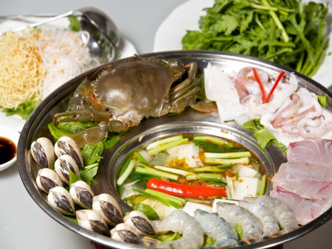 Cách nấu lẩu Thái chua cay ngon tuyệt trong những ngày mưa lạnh - Ảnh 2 Cách nấu lẩu Thái chua cay ngon tuyệt trong những ngày mưa lạnh - Ảnh 2