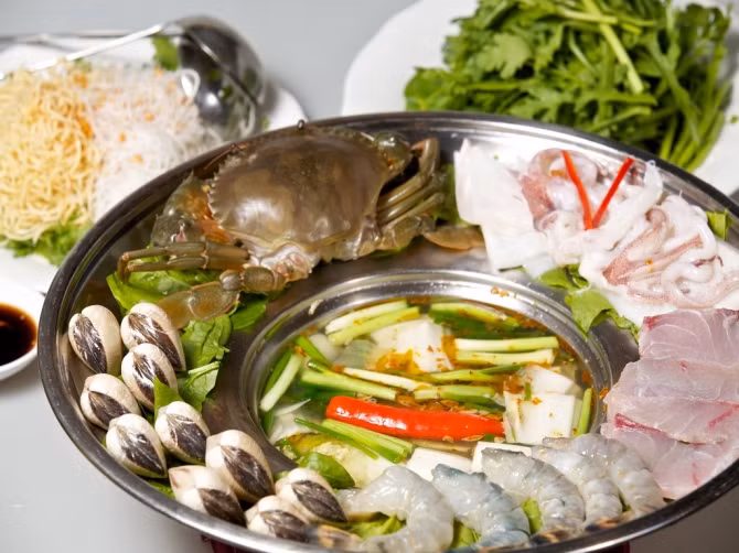 Cách nấu lẩu Thái chua cay ngon tuyệt trong những ngày mưa lạnh - Ảnh 2