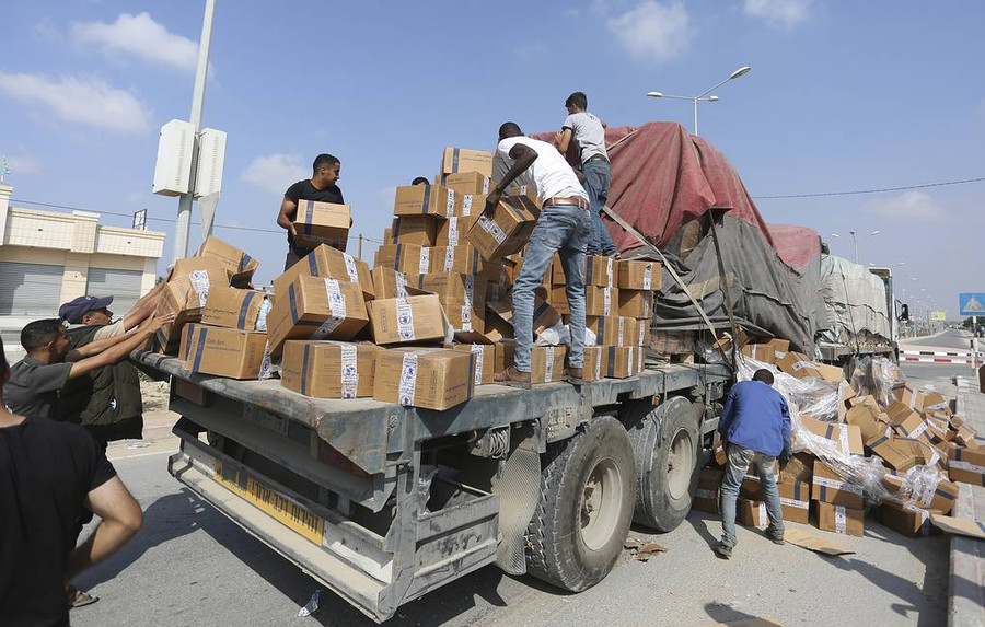 Hàng nhân đạo vào Gaza. (Ảnh: AP).