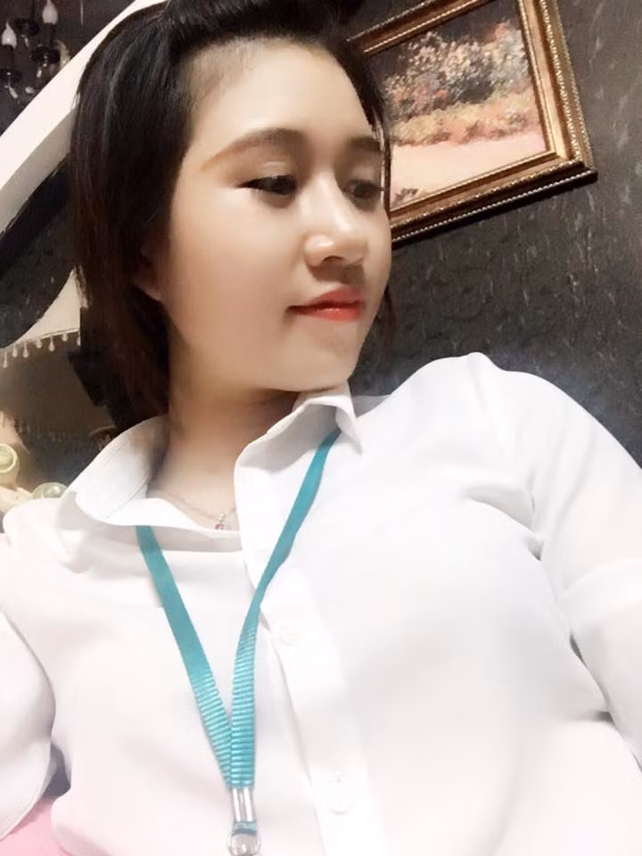 Lúc ở ngân hàng...
