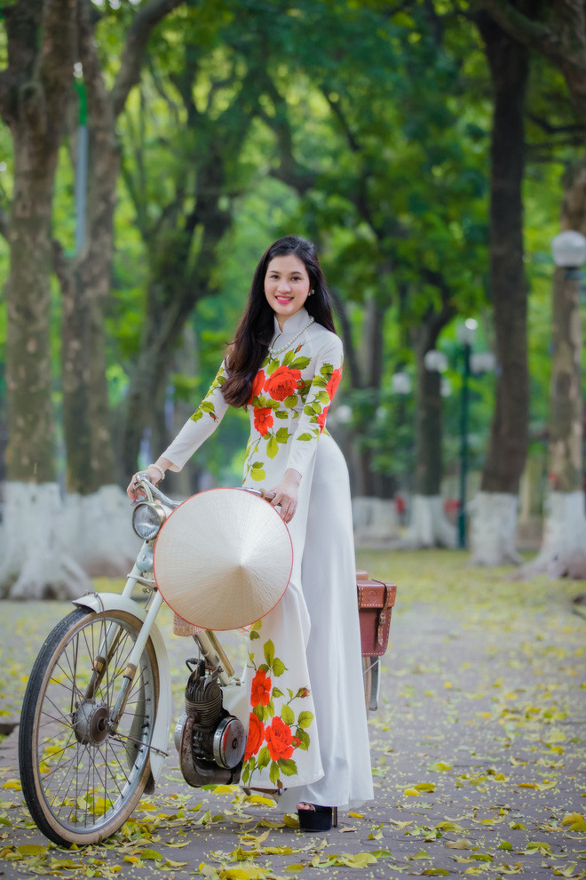 Sự thật thú vị về bức ảnh người con gái Việt xinh đẹp mặc áo dài - Ảnh 3. Sự thật thú vị về bức ảnh người con gái Việt xinh đẹp mặc áo dài - Ảnh 3.