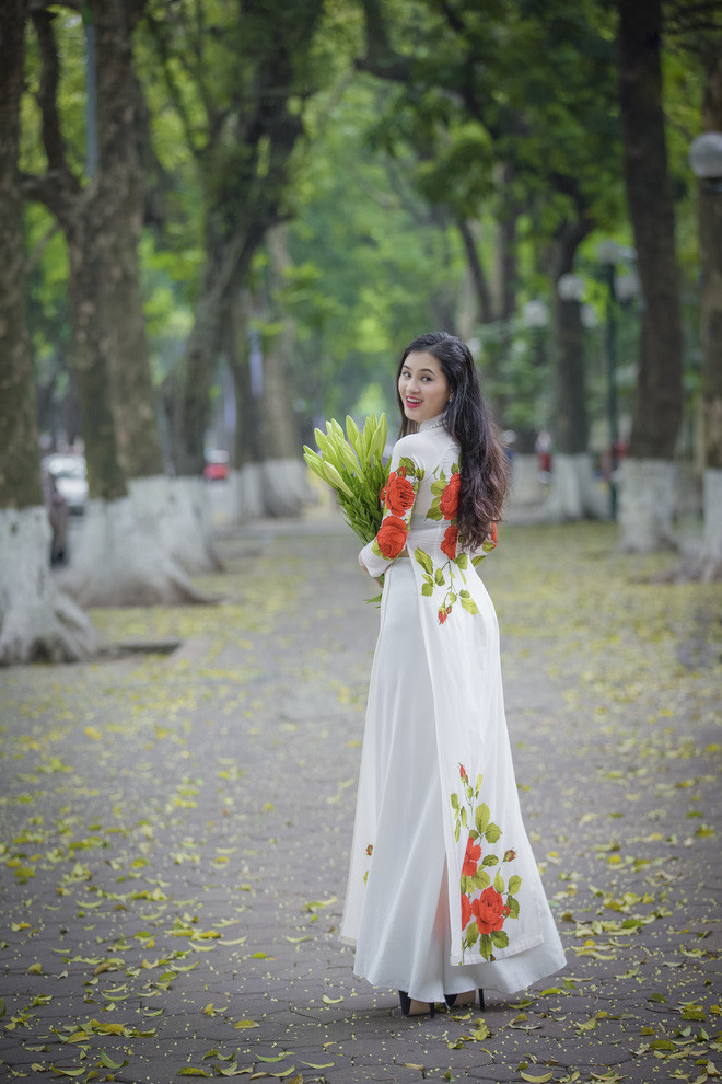 Sự thật thú vị về bức ảnh người con gái Việt xinh đẹp mặc áo dài - Ảnh 5. Sự thật thú vị về bức ảnh người con gái Việt xinh đẹp mặc áo dài - Ảnh 5.