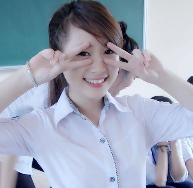 Nữ sinh xinh đẹp trước thềm năm học mới