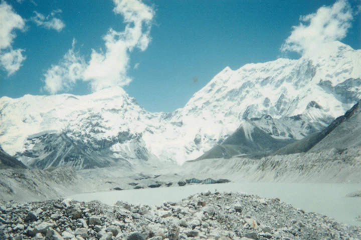 Nhiệt độ Trái Đất cao làm tăng nguy cơ lũ lụt ở dãy Himalaya