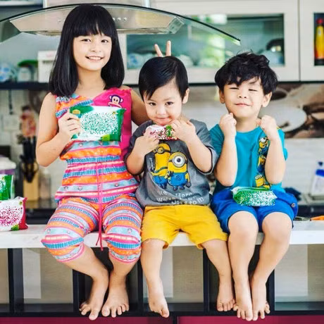 MC Phan Anh va gia dinh 