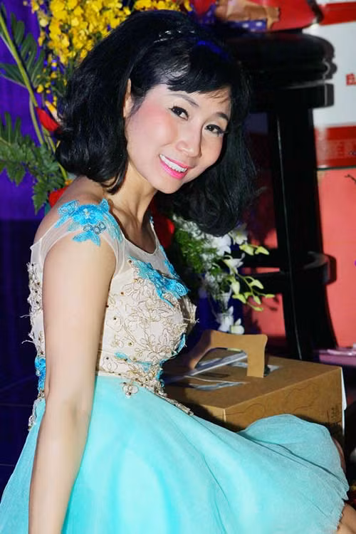 Uyên Thảo lần đầu giới thiệu bạn trai đại gia - 3